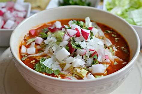  Pozole! Una Zuppa Piccante e Cremosa che Ti Trasporterà a Zacatecas