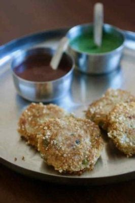  Aloo Tikki: Un trionfo di sapori speziati e morbidezza irresistibile da Lucknow!