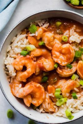  Shrimp Etouffée: Un trionfo creolo di sapori piccanti e una vellutata morbida da sciogliersi in bocca!